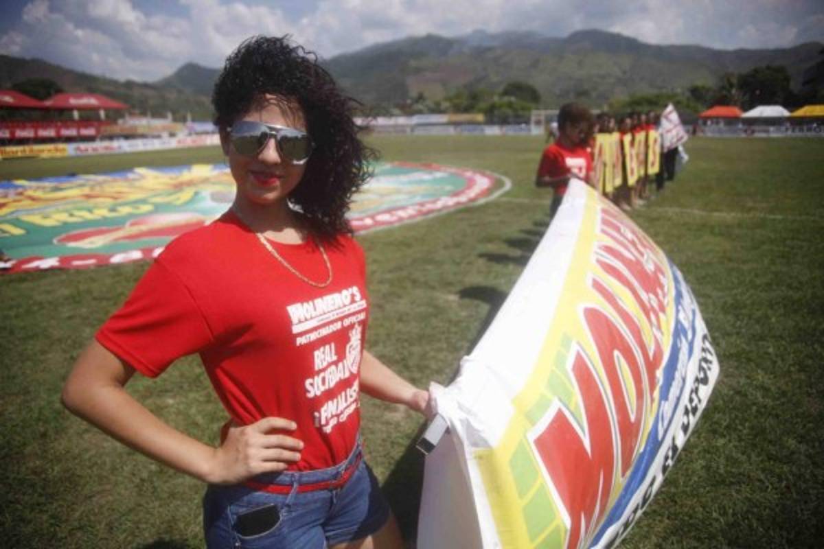 FOTOS: Las chicas más lindas de la ida de final en Honduras