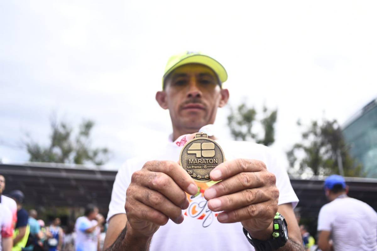 Maratón La Prensa: Atletismo puro, belleza femenina, mascotas corriendo y alegría en búsqueda de la meta