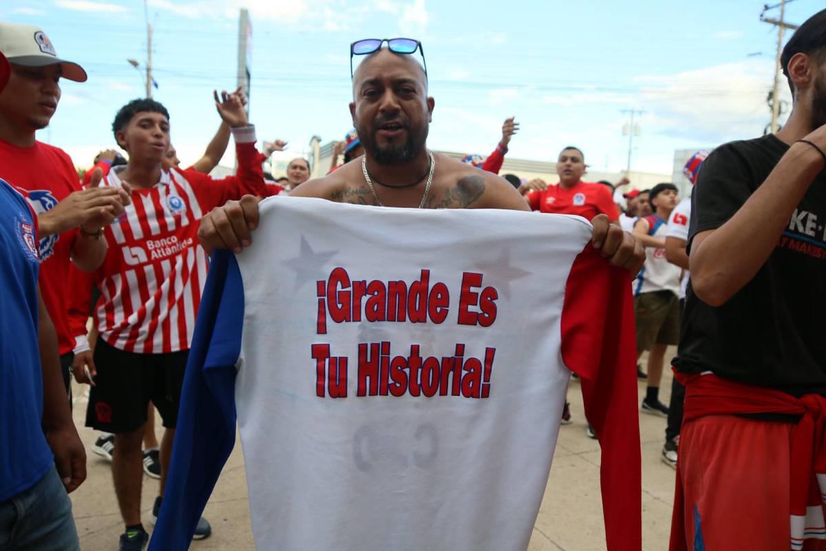 Olimpia celebra en Juticalpa, el debutante de Espinel, bellas chicas y el aficionado que se infiltró en el Juan Ramón