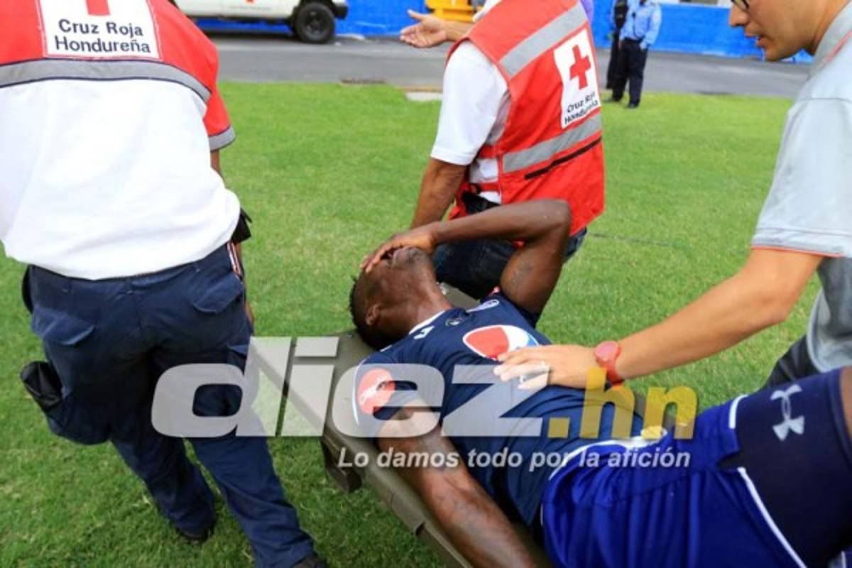 NO SE VIO POR TV: ¿Pinto viendo a Costly? Las fotos más curiosas en Honduras