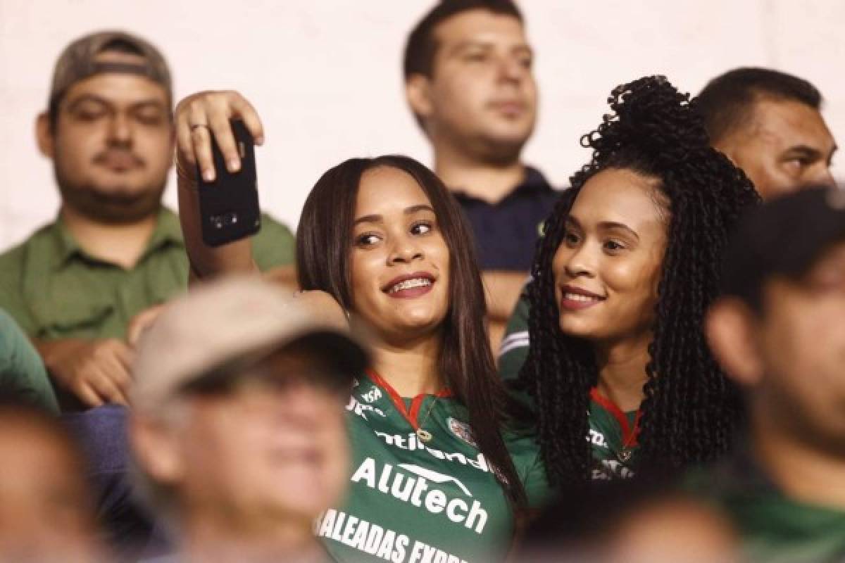 Bellas chicas y gratas sensaciones: ambientazo en el Marathón vs Santos Laguna