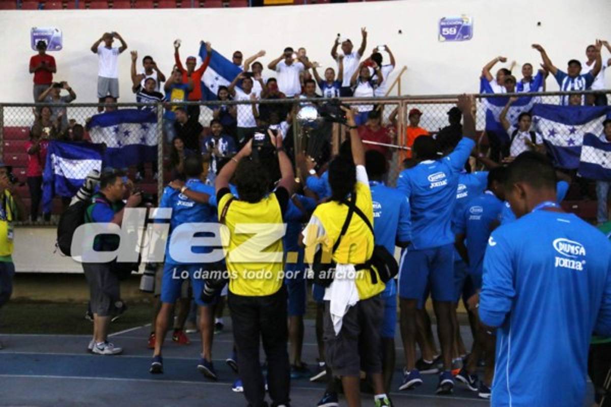 ¡A LO GRANDE! Así celebró Honduras el título de Copa Centroamericana