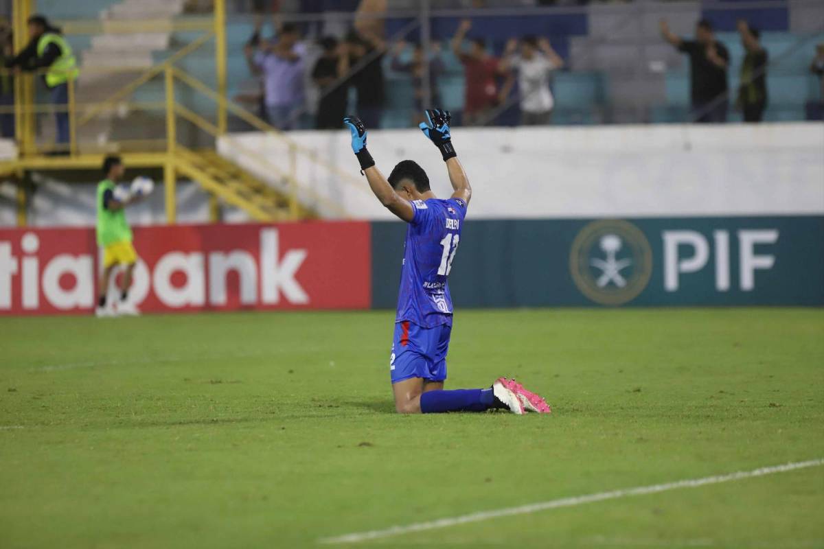 No se vio en la TV: La eufórica celebración de Real España, el sufrimiento de Jeaustin Campos y el minions que llegó al Morazán