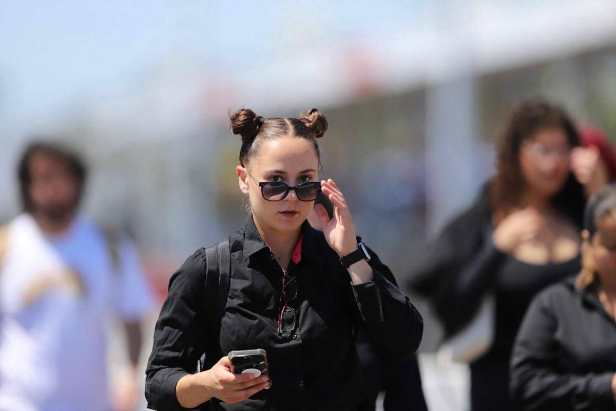 ¡Quiénes son las dos catrachas que se robaron las miradas! El Honduras vs México se engalana con hermosas aficionadas