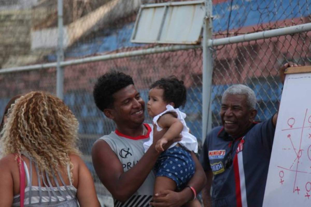 La bella hermana de Elder Torres y la sorpresota que recibió en el entreno del Vida