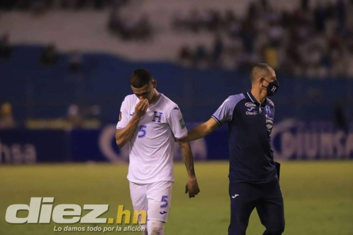 No se vio en TV: Gritos e insultos a Coito, Arriaga entre lágrimas y dolorosas imágenes de la afición