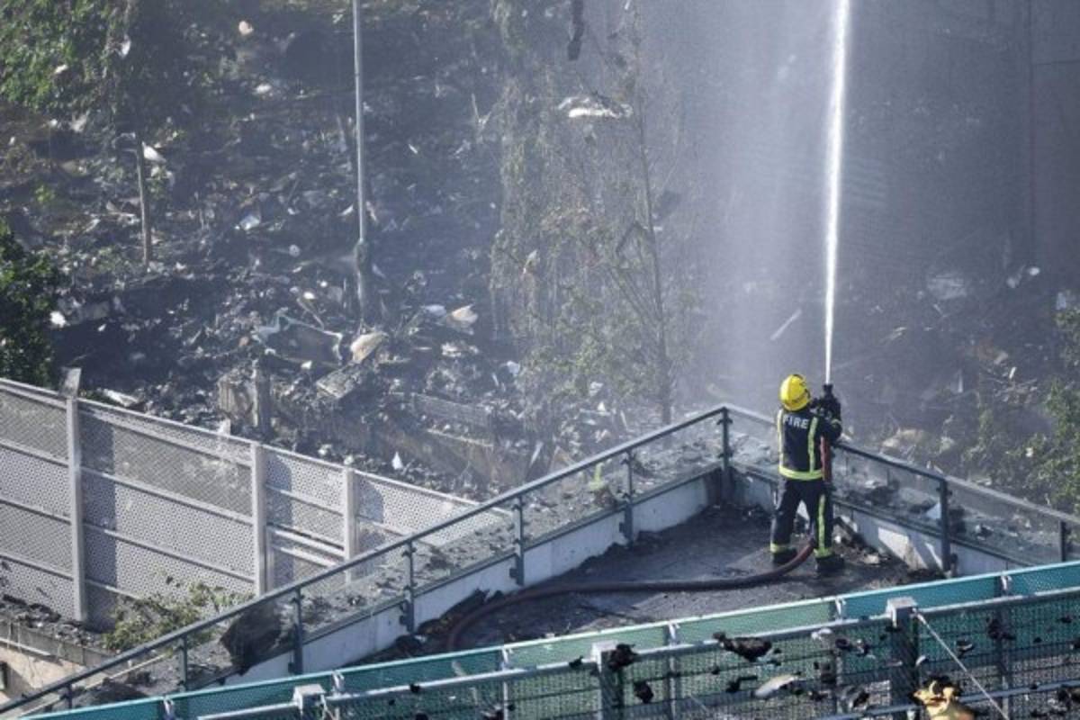 Devastadoras imágenes: Lo que dejó incendio en Londres donde murieron 6 personas