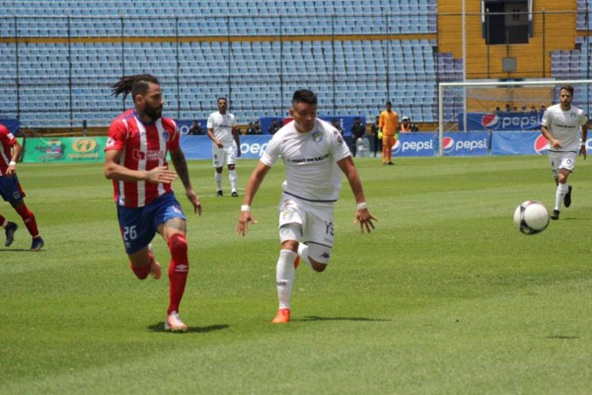 NO SE VIO: El show de la UltraFiel y el sufrimiento de Olimpia en Guatemala