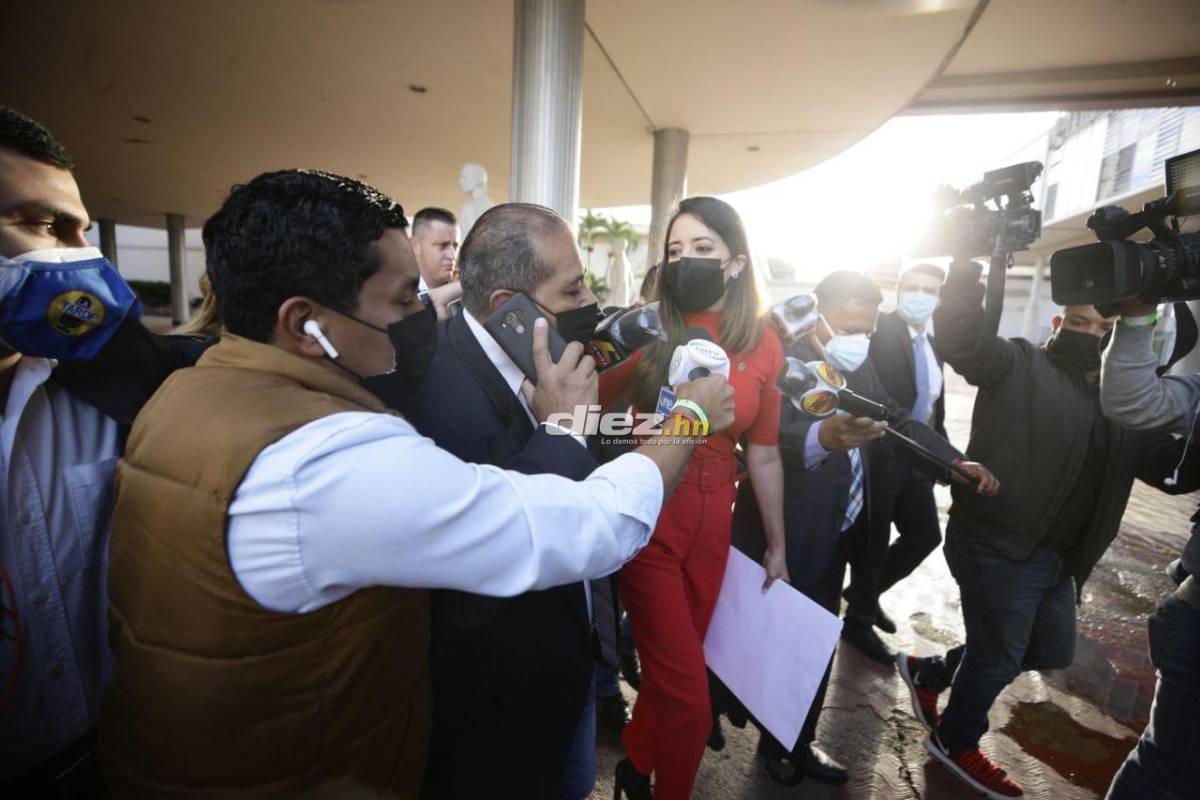 Las fotos del zafarrancho: Patadas y manotazos en el Congreso Nacional; exfutbolista Osman Chávez impuso respeto