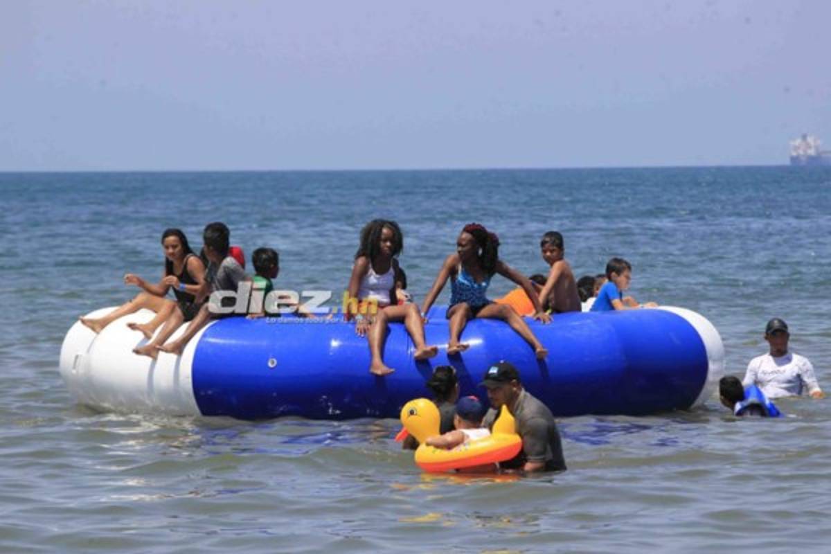 ¡Playa, sol y arena! Las imágenes del verano 2018 en Honduras