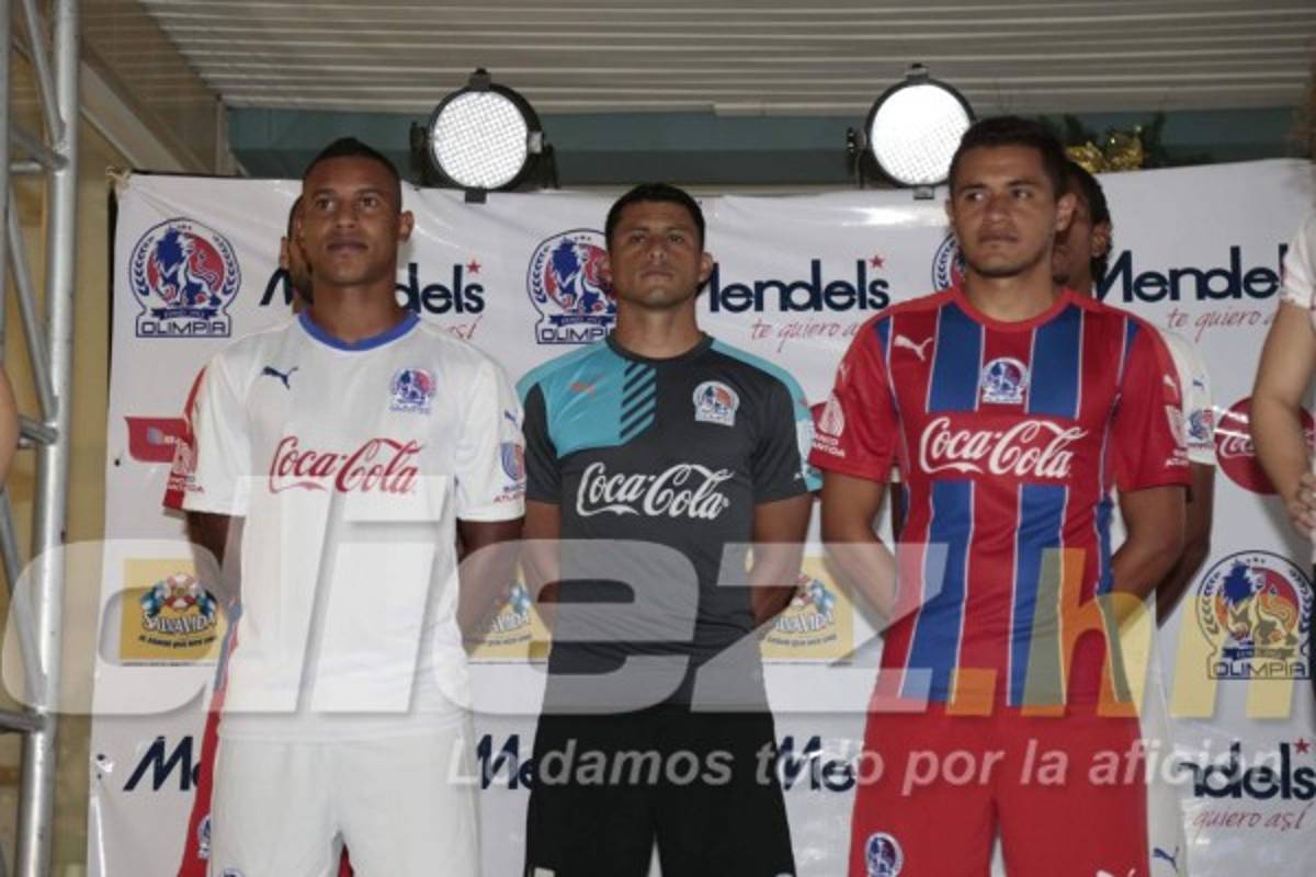 Así fue la presentación de la nueva camisa del Olimpia