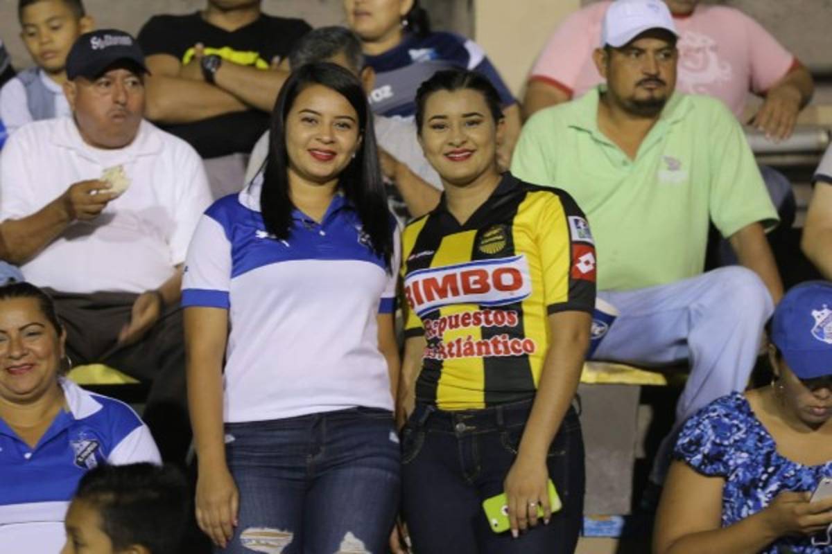 FOTOS: Las lindas chicas que eclipsaron en el juego Honduras-Real España