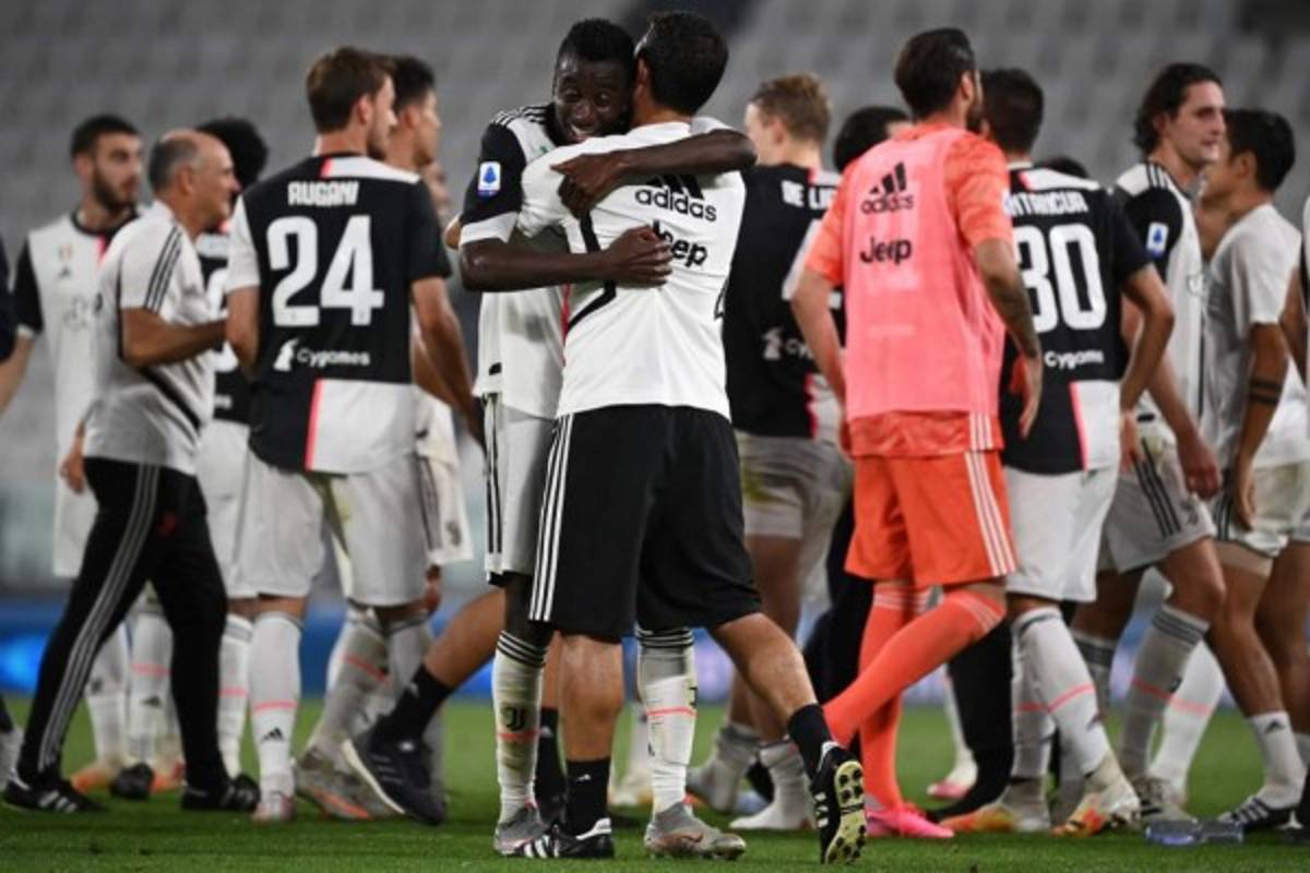 Cristiano en calzoncillos: la locura de la Juventus luego de quedarse con el título de la Serie A