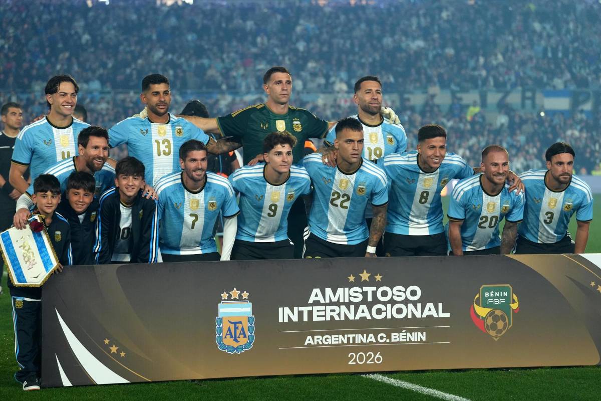 Adiós Messi: Scaloni se quiebra, las lágrimas de Leo y el regalo que le dio el árbitro