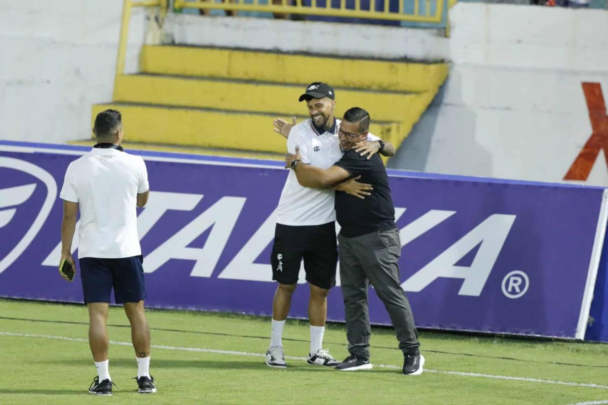 El gesto de Gabriel Araújo que Olimpia aplaude, la bronca que se dio en la remontada y el enfado del Albo con Génesis