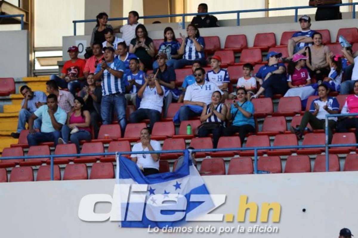 FOTOS: Lo que no viste por TV del triunfo de Honduras ante El Salvador