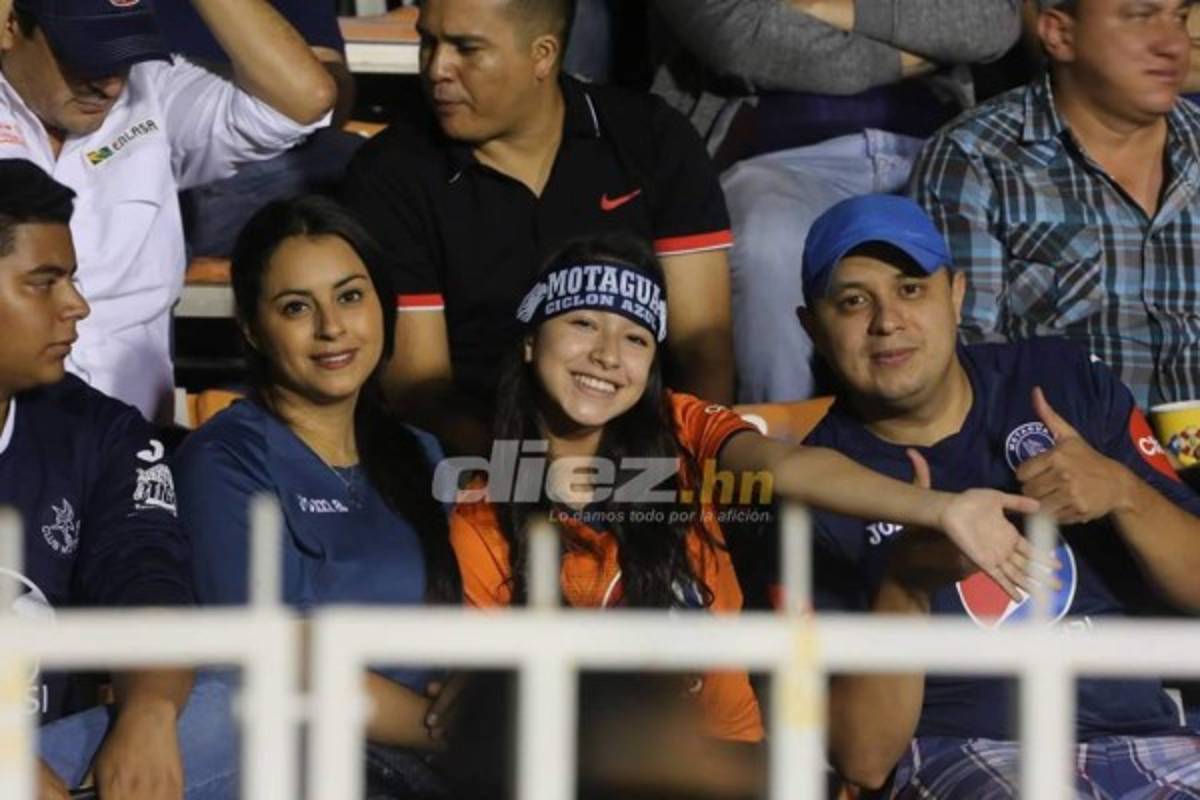 EN FOTOS: Motagüenses abarrotan el Nacional en un espectacular ambiente  