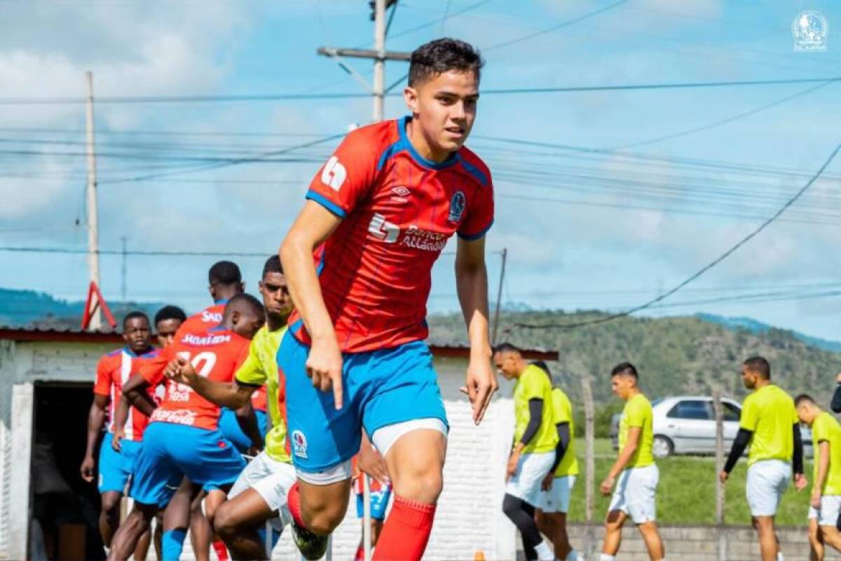 Fichajes Honduras: Motagua amarra bombazo, Denil Maldonado apunta a gigante de México y blindan a Rigo Rivas