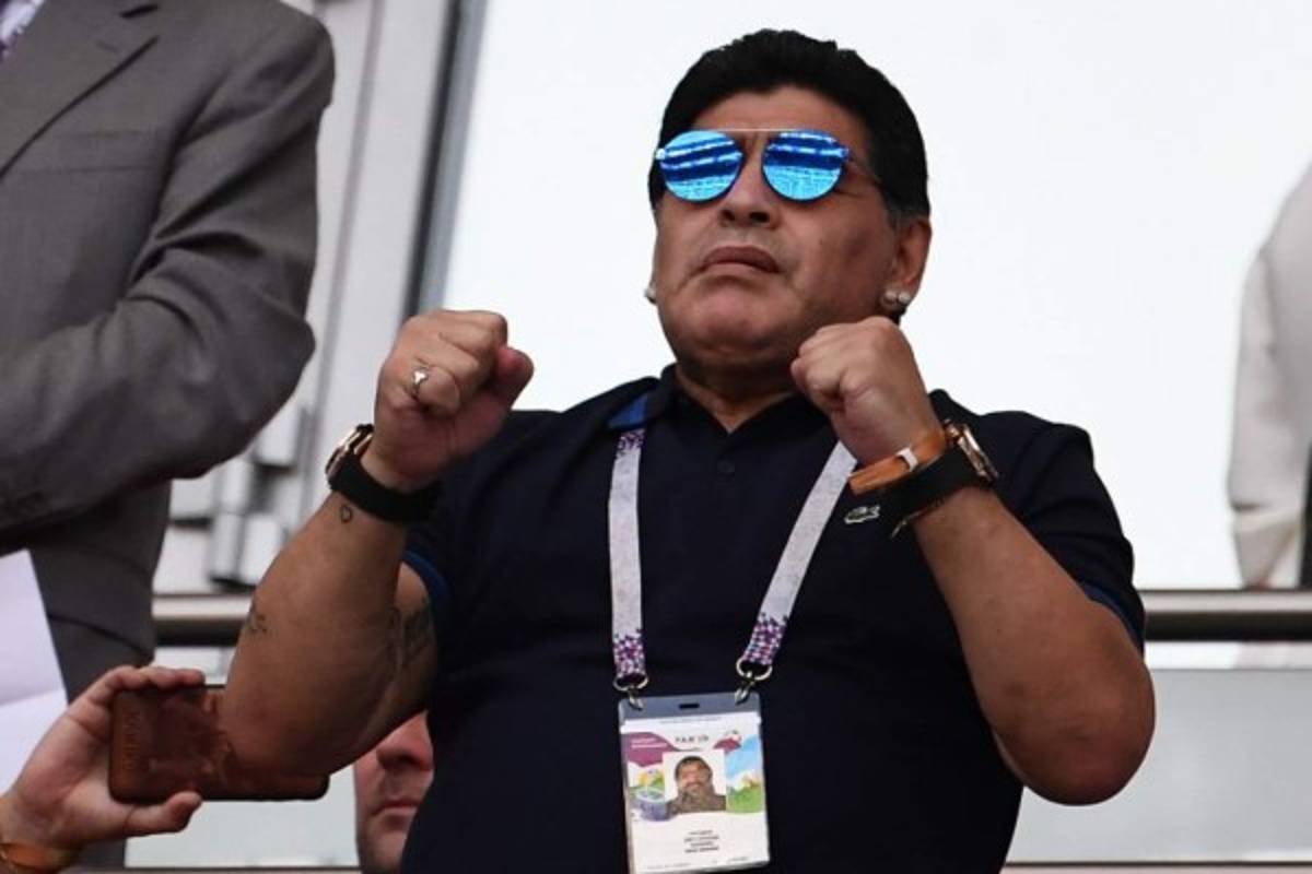 EN FOTOS: La nueva imagen que presentó Diego Maradona