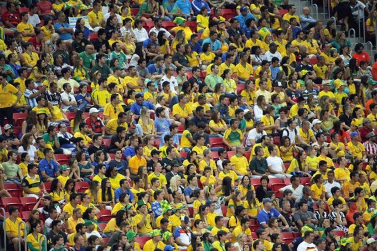 Triste adiós a Brasil. Holanda golea 3-0 y es tercer lugar del mundial .