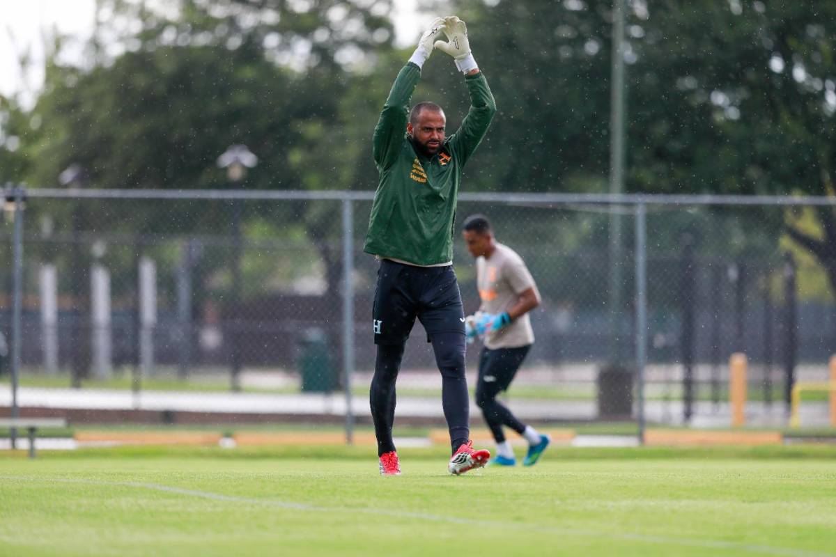 Keyrol bailó punta y la ausencia de un Olimpia: así fue el tercer entreno de Honduras