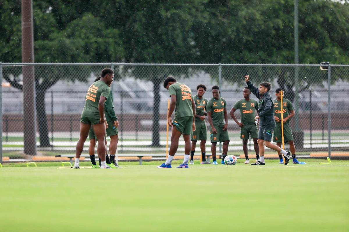 Keyrol bailó punta y la ausencia de un Olimpia: así fue el tercer entreno de Honduras