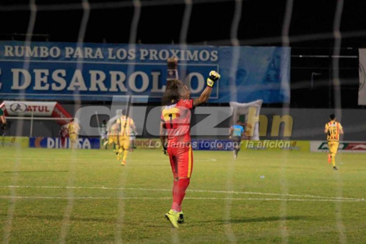 NO SE VIO EN TV: El perro, el colado y el berrinche de Vargas en el Morazán