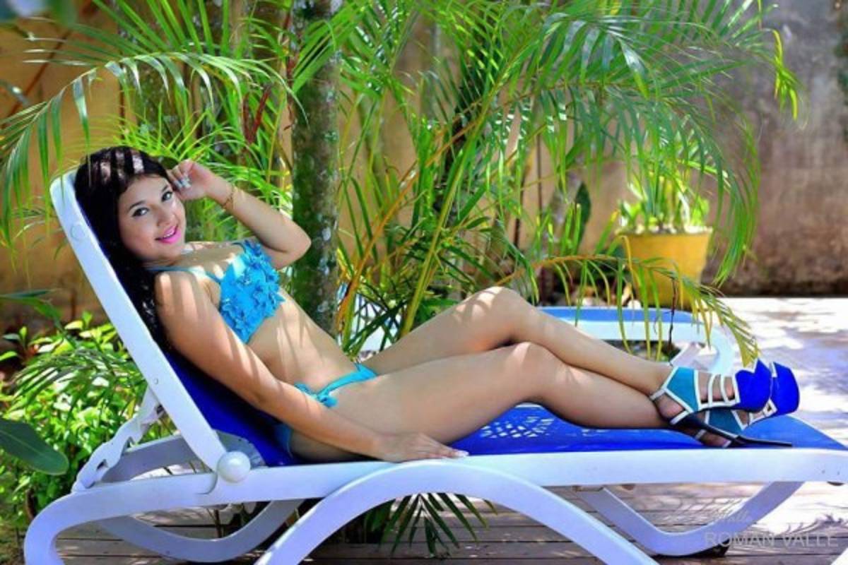 FOTOS: Así es Jeimi, la sexy aficionada de Marathón que enamora en los estadios