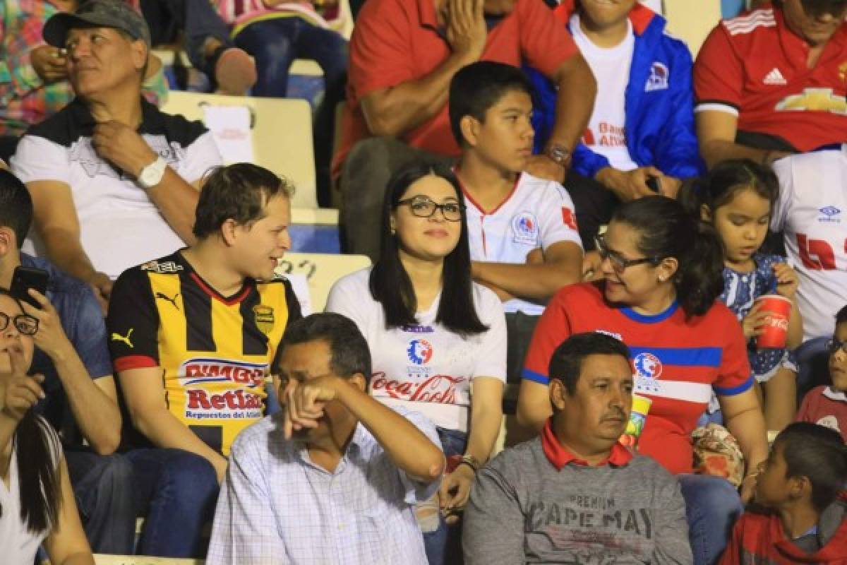 FOTOS: Las hermosas chicas que invadieron el estadio Nacional