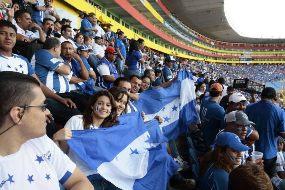 ¡Hace 11 años! Fotos inéditas de la desenfrenada celebración en Honduras tras clasificar al Mundial 2010