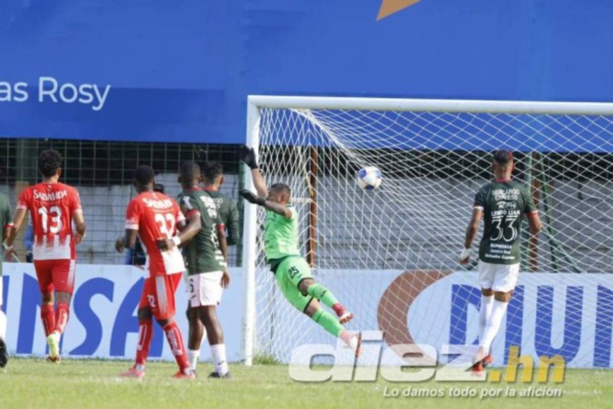 La foto de la celebración 'íntima' en el Yankel: lo que no viste en TV en el triunfo del Vida ante Marathón