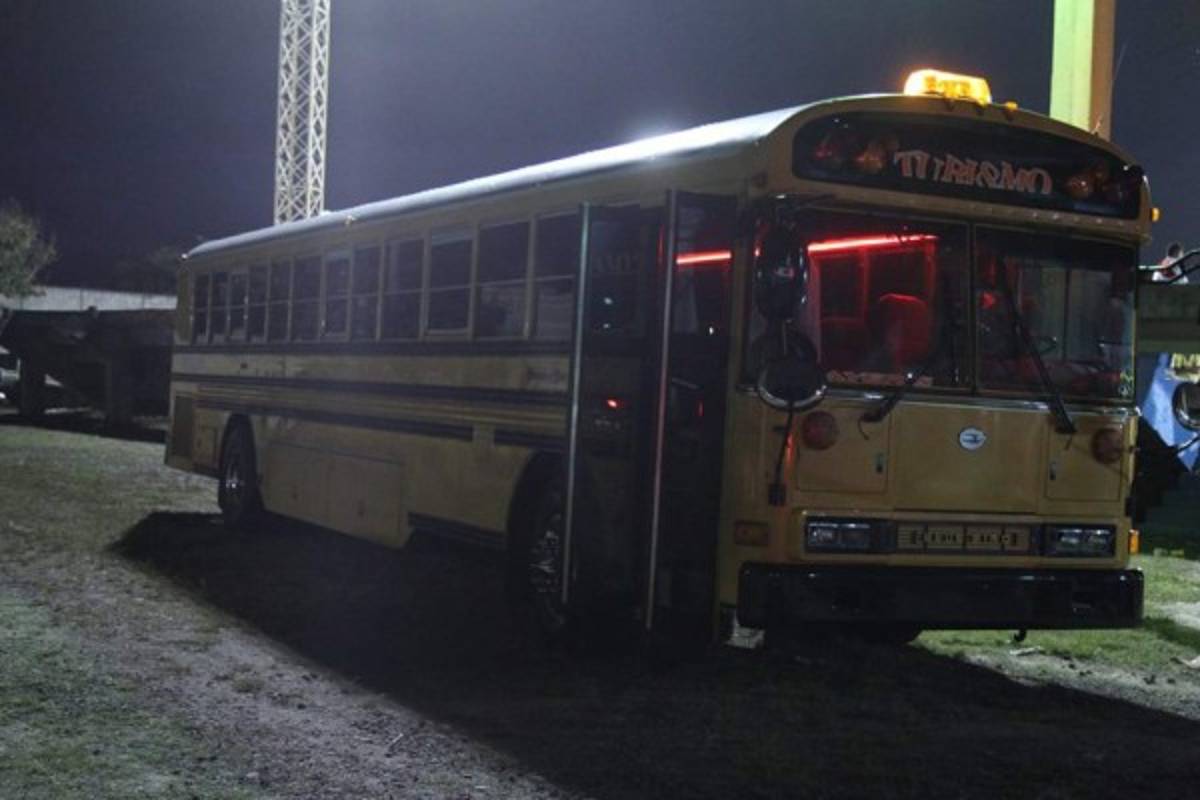 Las apariencias engañan: Los lujos del autobús que traslada al Real de Minas