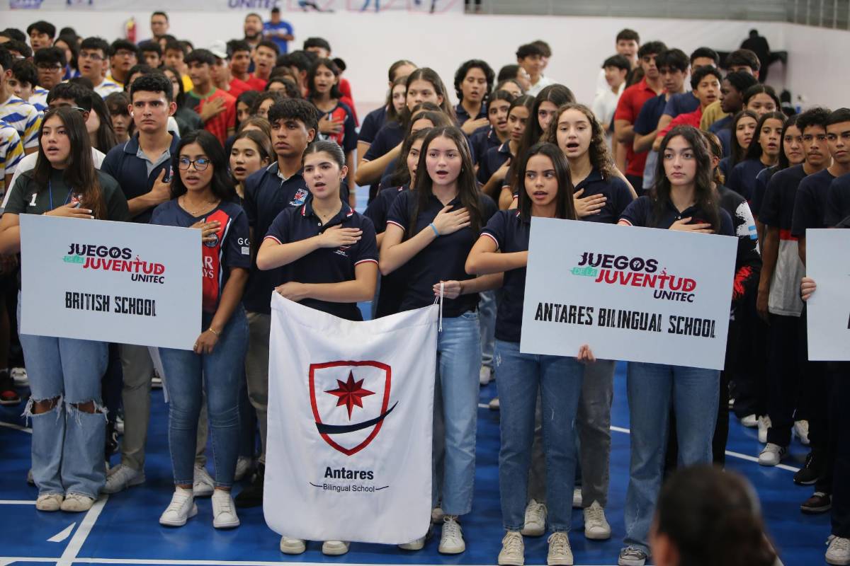 UNITEC vivió una gran fiesta con el lanzamiento de los Juegos de la Juventud; las cheerleading se roboron el show