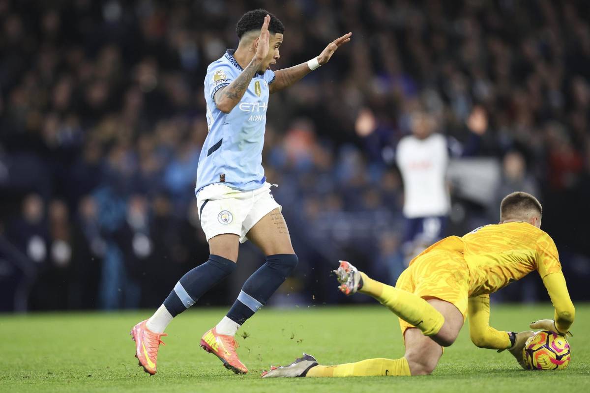 Jugó 60 minutos con el tobillo roto y fue figura ante el City: “Estoy decepcionado por no poder ayudar por un tiempo...”