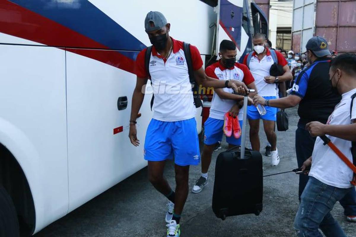 La primera vez de Pablo Lavallén en el Morazán: Así fue llegada de Olimpia al estadio para su debut; hay tres futbolistas positivos de Covid-19