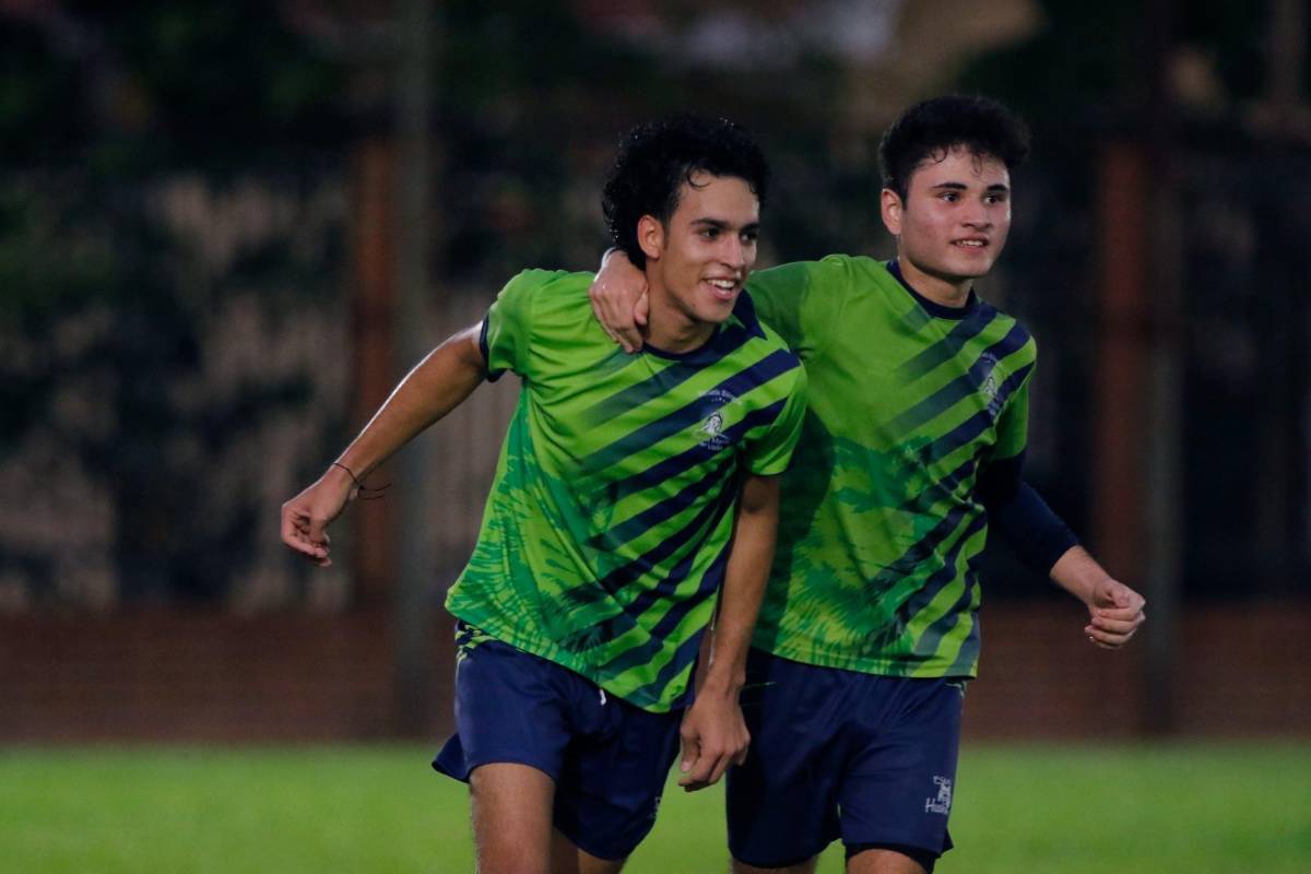 Una leyenda presente y exjugador como DT: ¡así es la fiesta del torneo ABSH de escuelas bilingües!