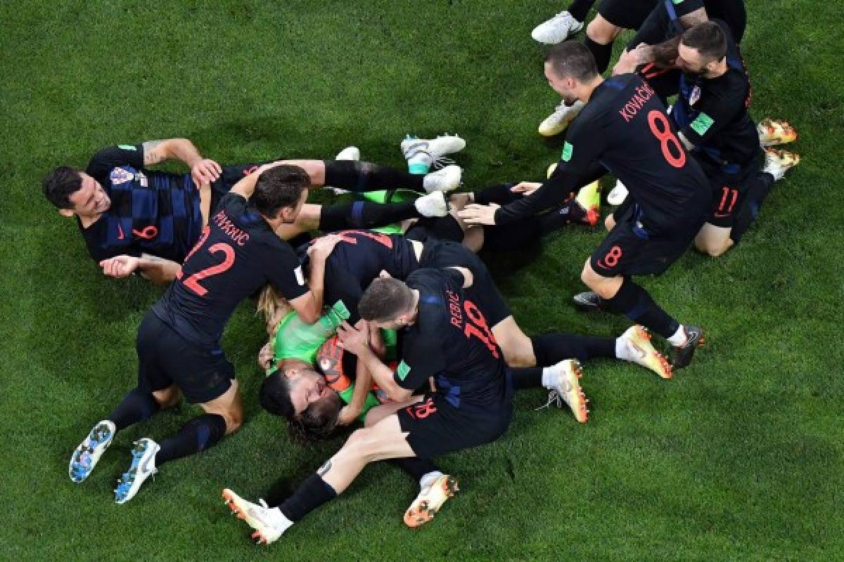 No se vio en TV: Rakitic rompe en llanto y el dolor de los rusos por decir adiós al Mundial