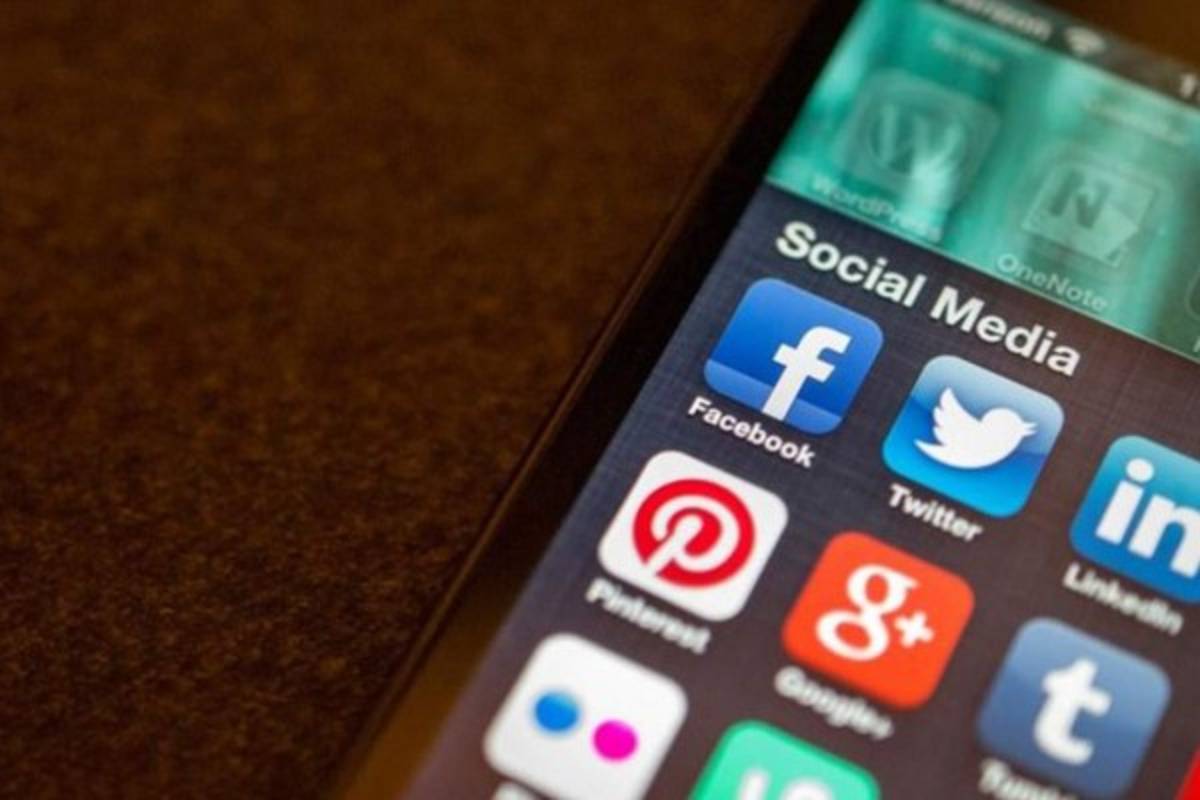 Argelia bloquea redes sociales para evitar que se copie en exámenes