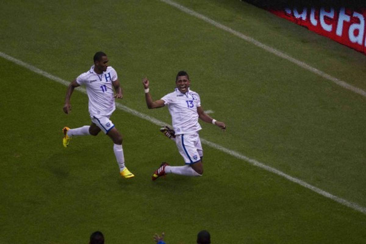 Las 10 fotos más recordadas del Aztecazo de Honduras a México