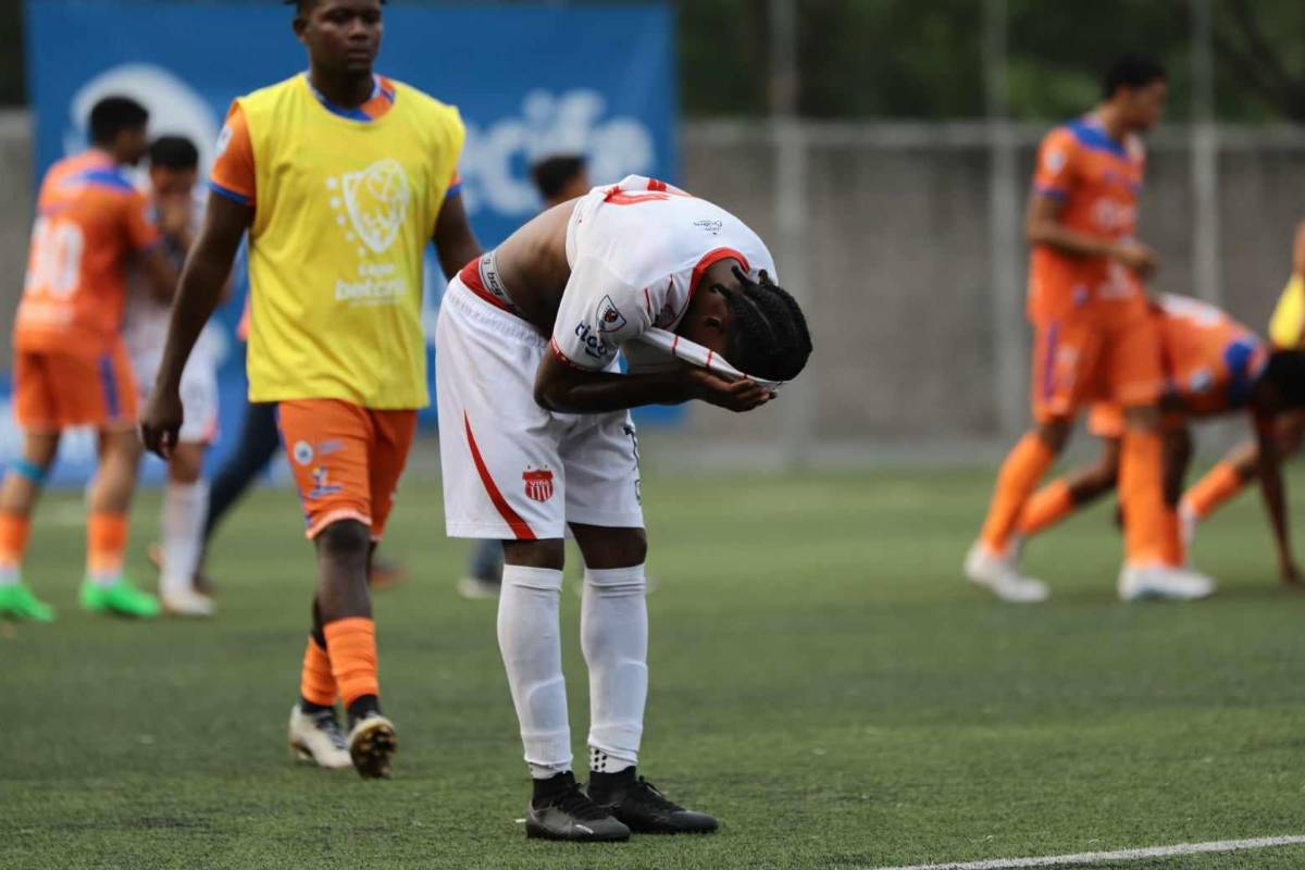 Vida desciende: ‘Chilo’ se derrumba, el llanto inquebrantable de Canales y el jugador que se escondió atrás de la meta para llorar