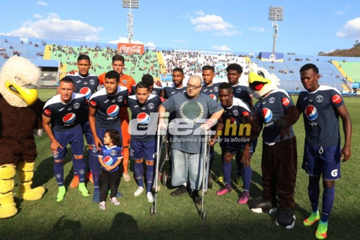 El pleito en el Excélsior y las fotos que no viste en TV de la Fecha 15