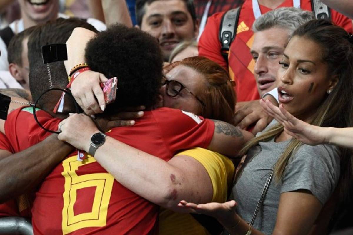 NO SE VIO EN TV: Besote en las gradas y el llanto de Japón tras quedar fuera de Rusia 2018