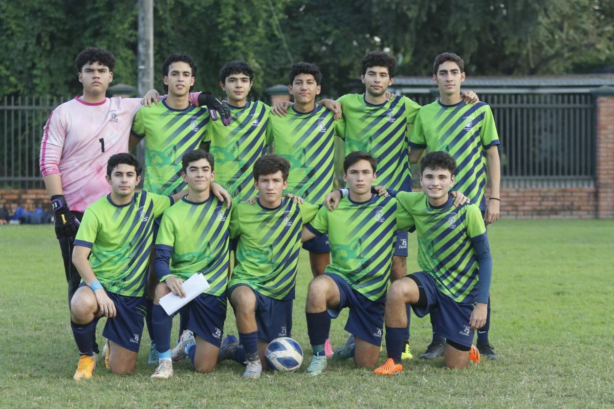 Una leyenda presente y exjugador como DT: ¡así es la fiesta del torneo ABSH de escuelas bilingües!