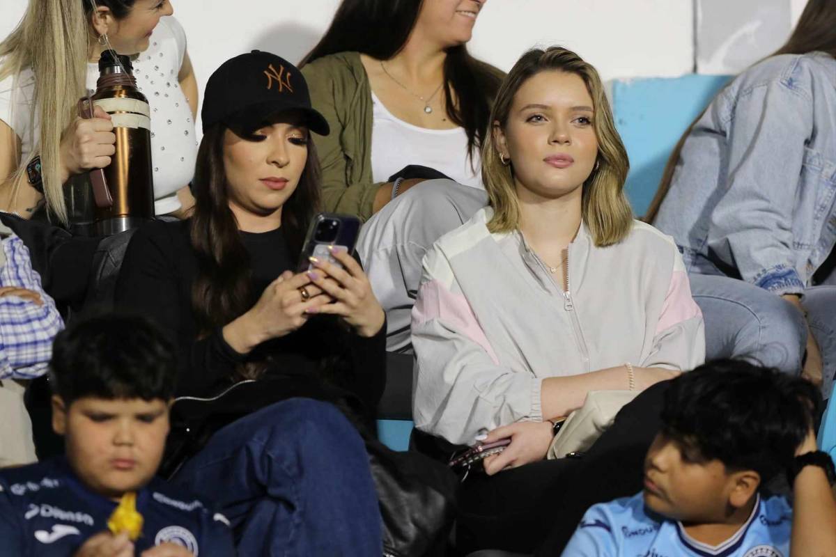 La belleza capitalina en su máximo esplendor disfrutó de la final entre Motagua vs Olimpia