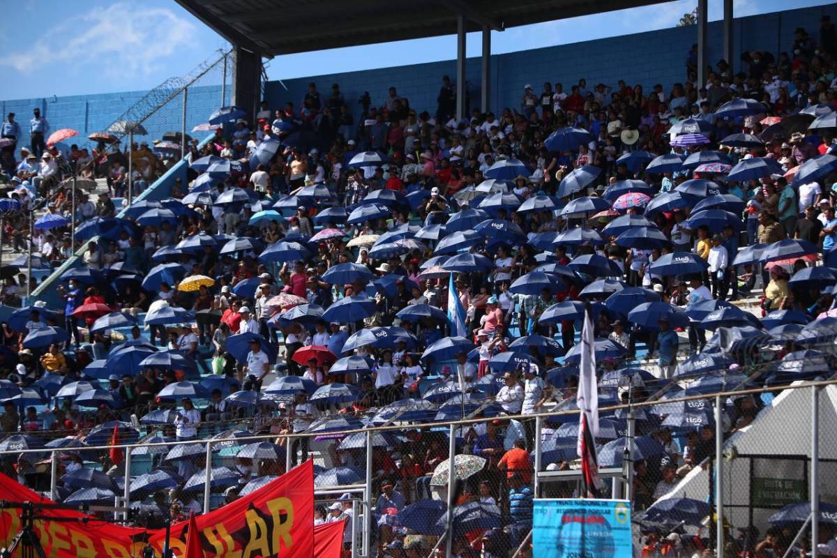 “Influencers” hondureños desfilando, mascotas y las otras curiosidades de las fiestas patrias 2023