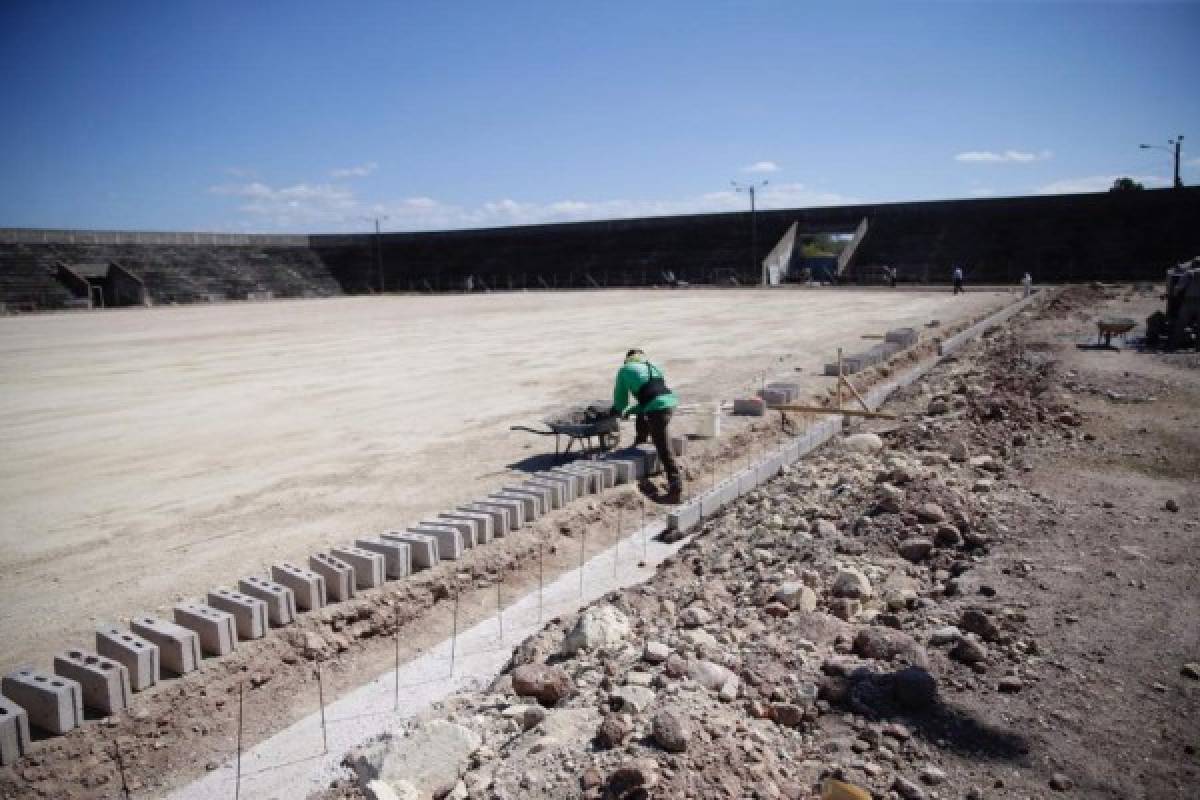 Estadio abandonado Roberto Suazo Córdova en La Paz recibe espectacular remodelación