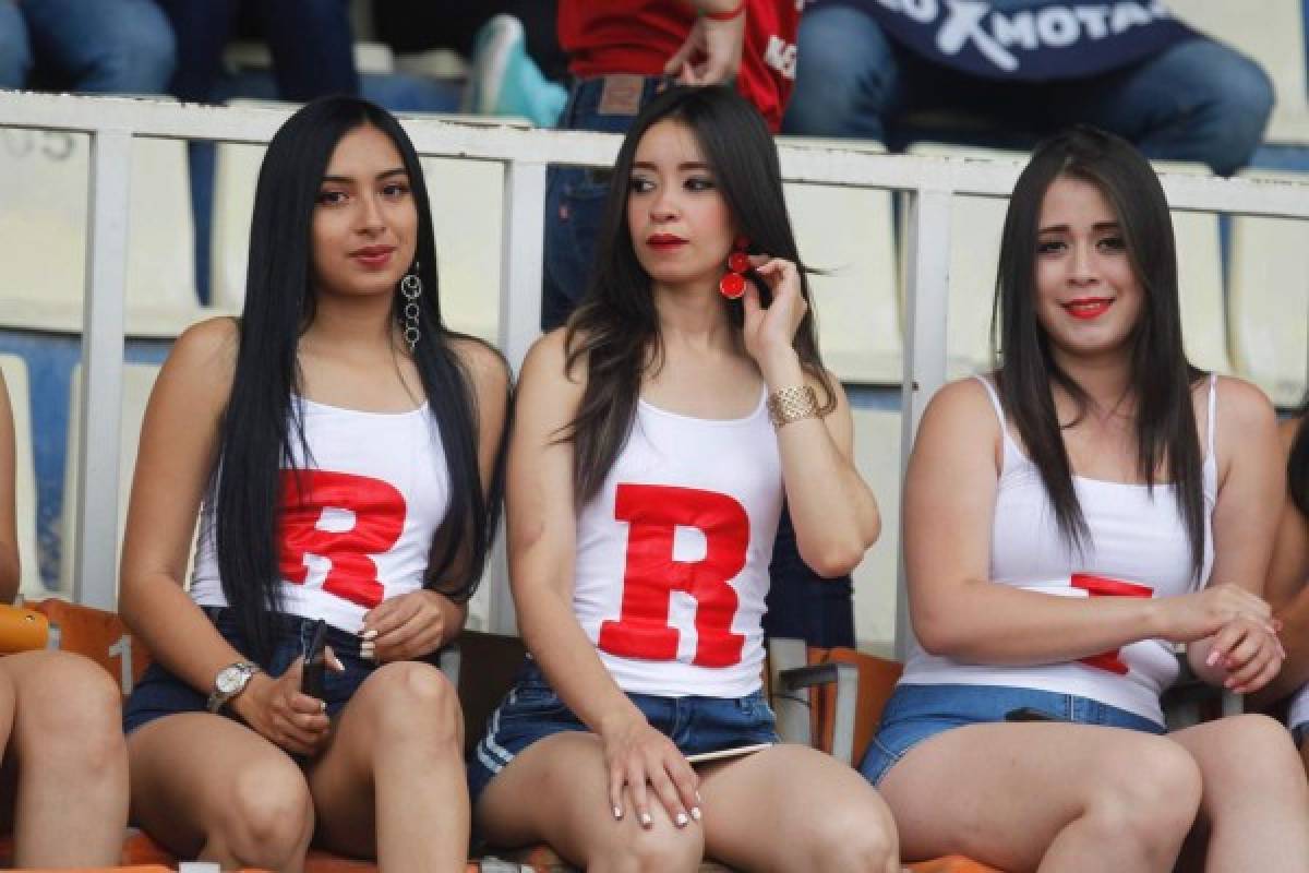 ¡El Nacional se llenó de preciosuras! Las chicas que enamoraron en el Motagua-Marathón