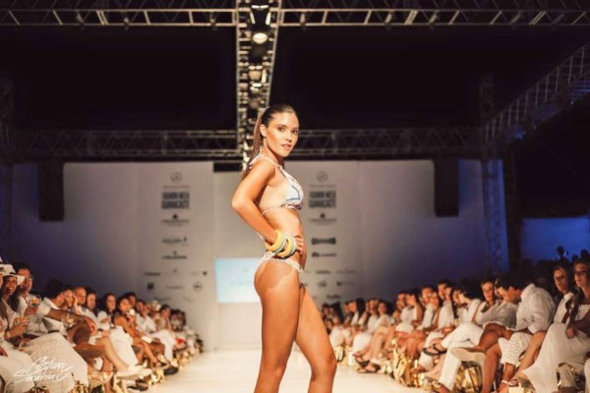 María José González, la periodista tica que enamora con su carisma y sonrisa