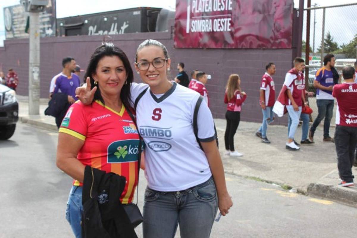 ¡Ambientazo! El estadio Ricardo Saprissa lució sus mejores galas para la final costarricense