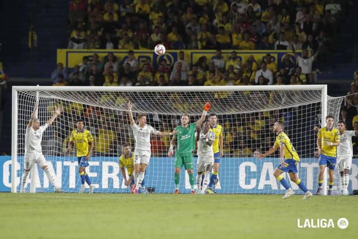 El motivo por el que Mbappé está frustrado con Vinicius y el feo gesto del brasileño: “A Cristiano no se lo quitaba”